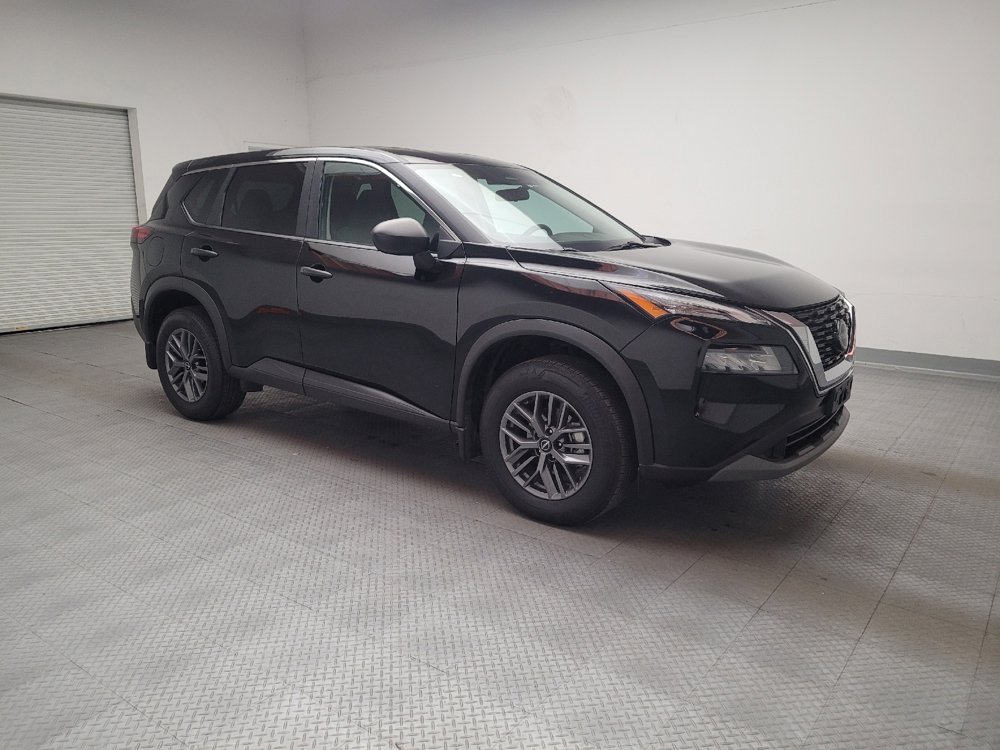 Used 2023 Nissan Rogue S image 11