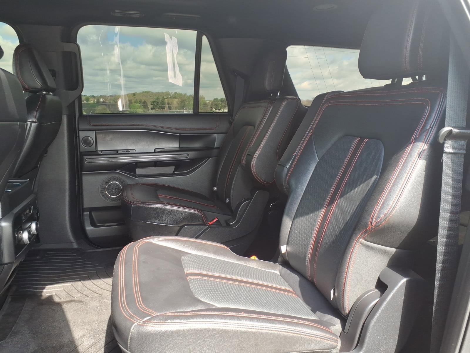 Used 2021 Ford Expedition Max Limited AWD/4WD image 9