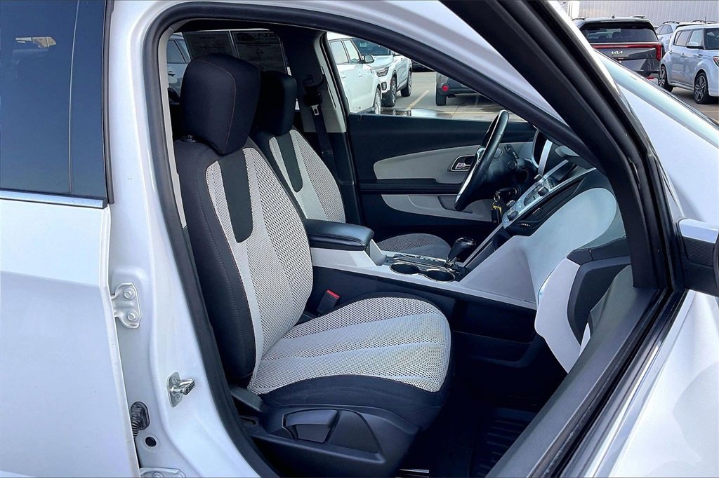 Used 2016 Chevrolet Equinox LT w/ Convenience Package image 7