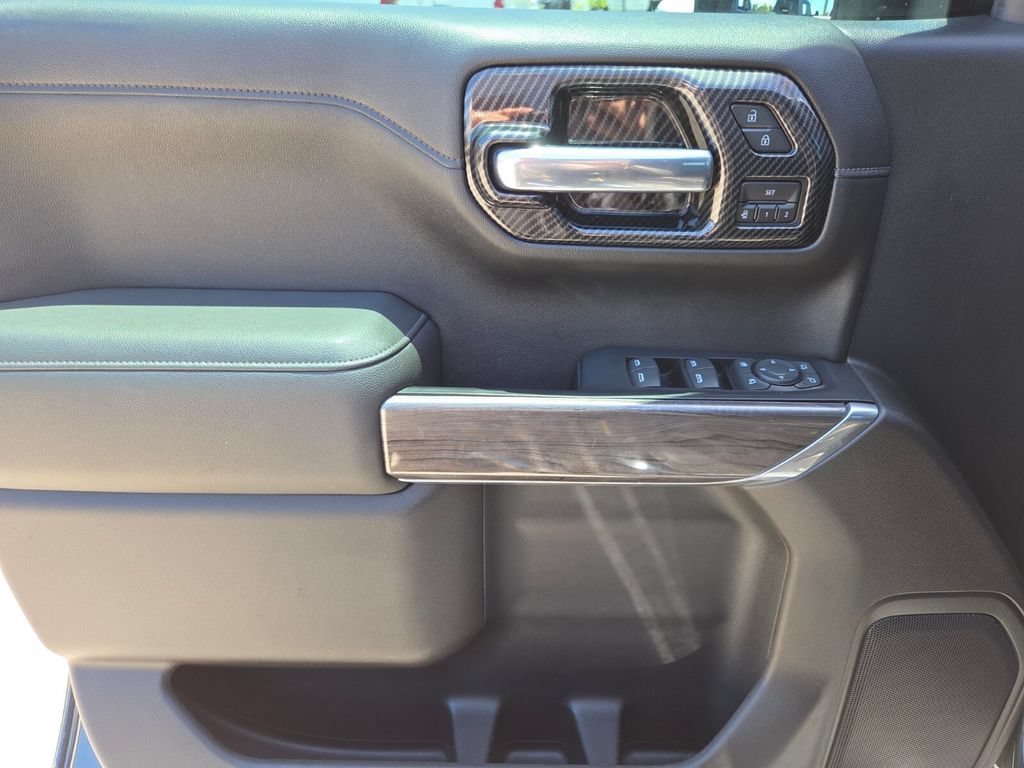 Used 2020 Chevrolet Silverado 1500 LTZ w/ LTZ Plus Package RWD image 29