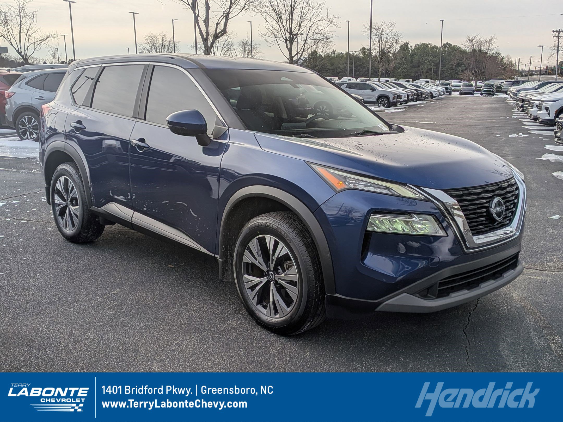 Used 2023 Nissan Rogue SV video 1