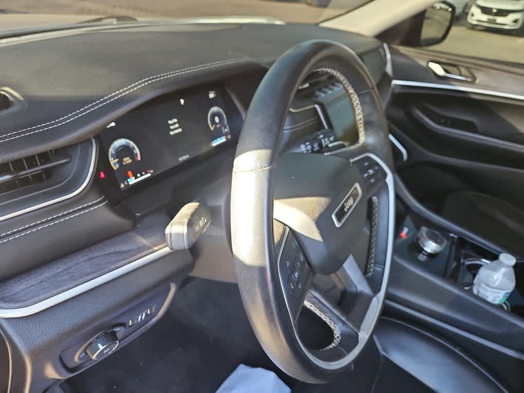 Used 2021 Jeep Grand Cherokee L Limited RWD image 10