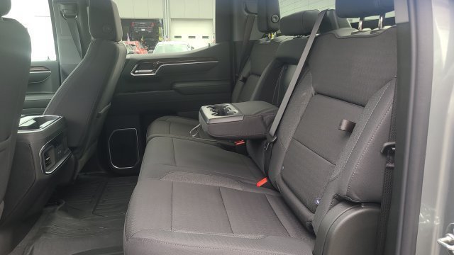 New 2026 GMC Sierra 1500 Elevation w/ LPO, Elevation Black Package AWD/4WD image 20