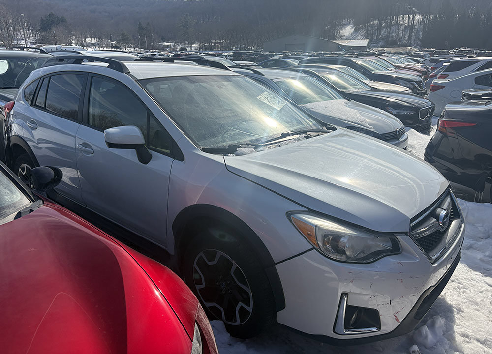Used 2017 Subaru Crosstrek 2.0i Premium AWD/4WD image 3