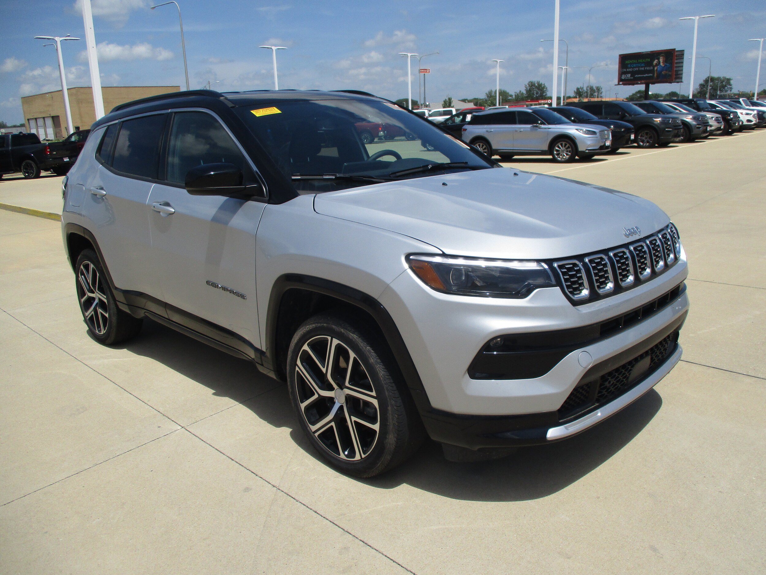 Used 2024 Jeep Compass Limited w/ Elite Group AWD/4WD image 8
