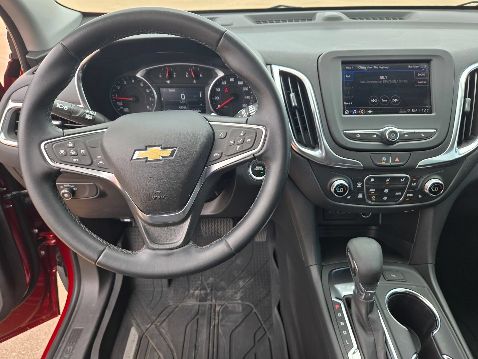Used 2024 Chevrolet Equinox LT w/ LPO, Floor Liner Package FWD image 10