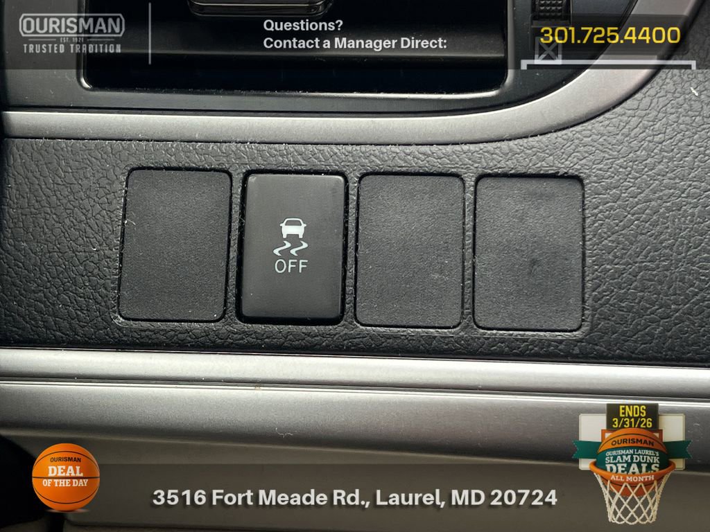 Used 2013 Toyota Camry LE image 18