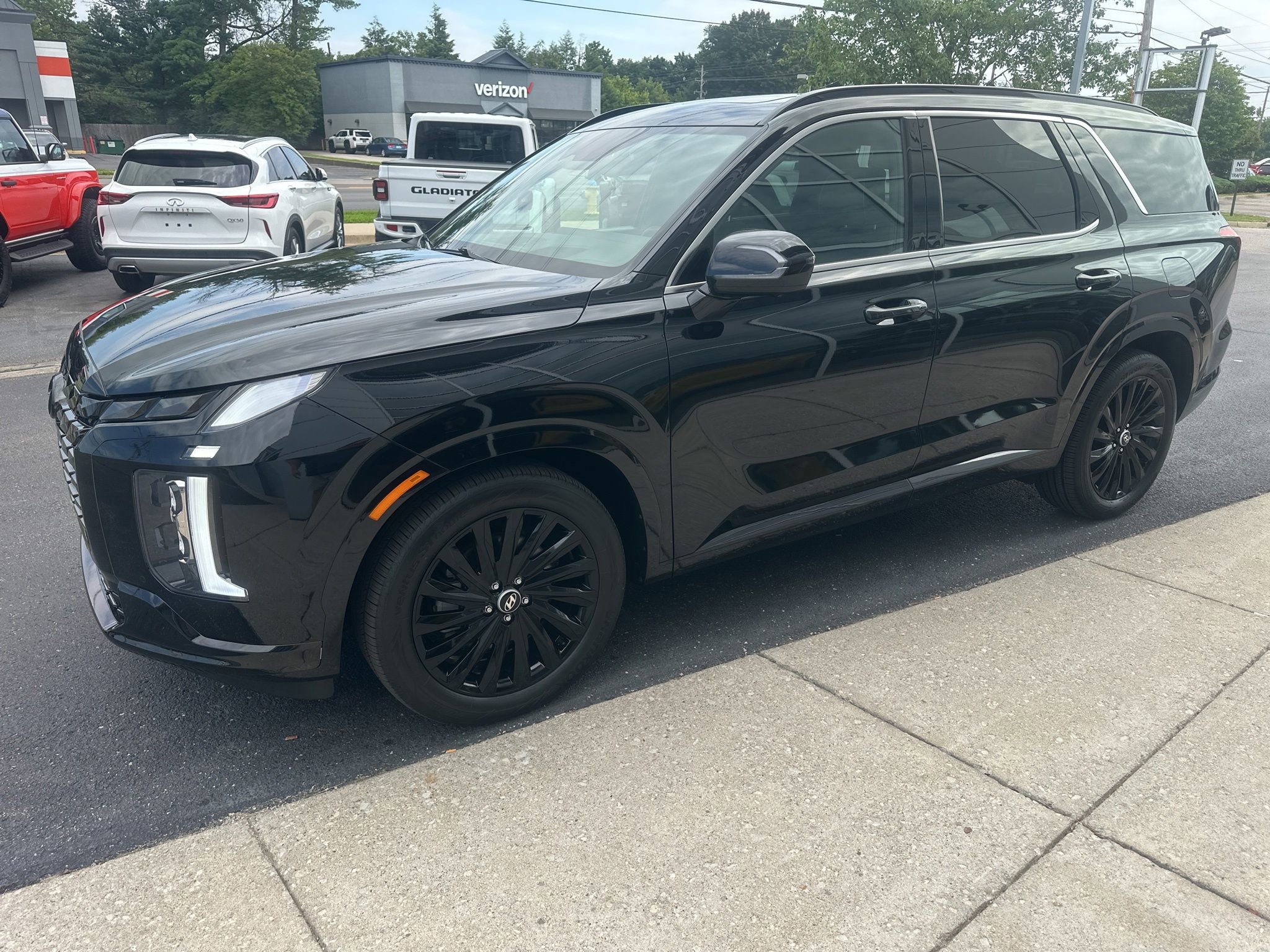 Used 2024 Hyundai Palisade Calligraphy AWD/4WD image 6