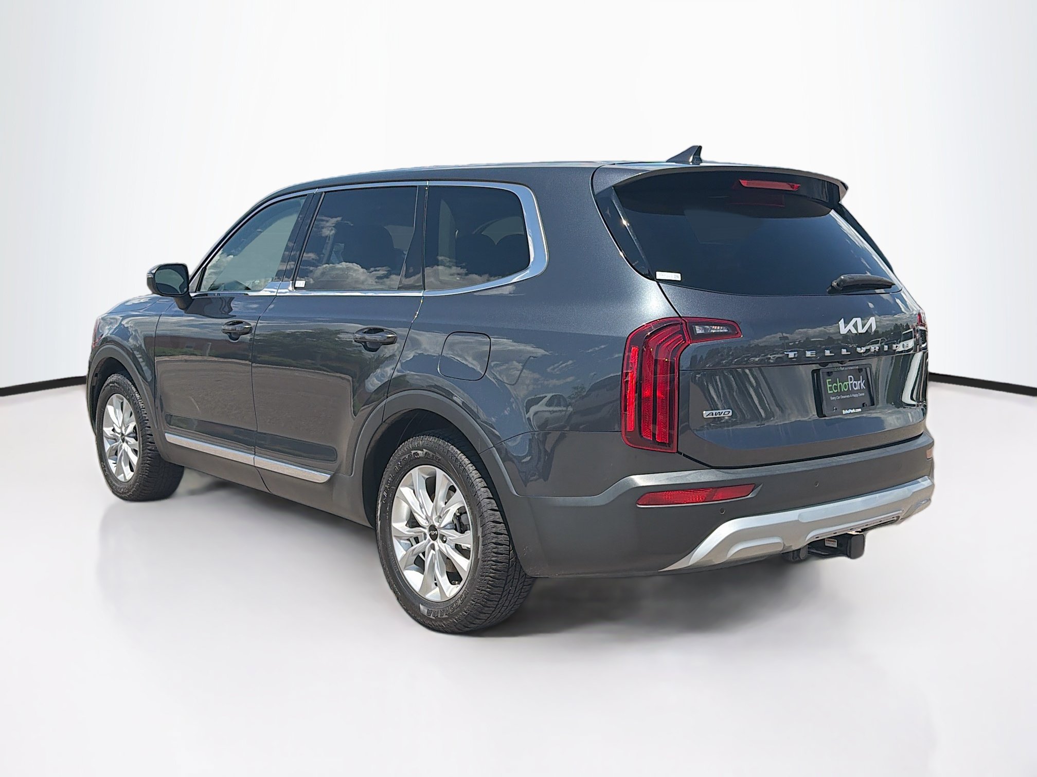 Used 2022 Kia Telluride LX AWD/4WD image 5