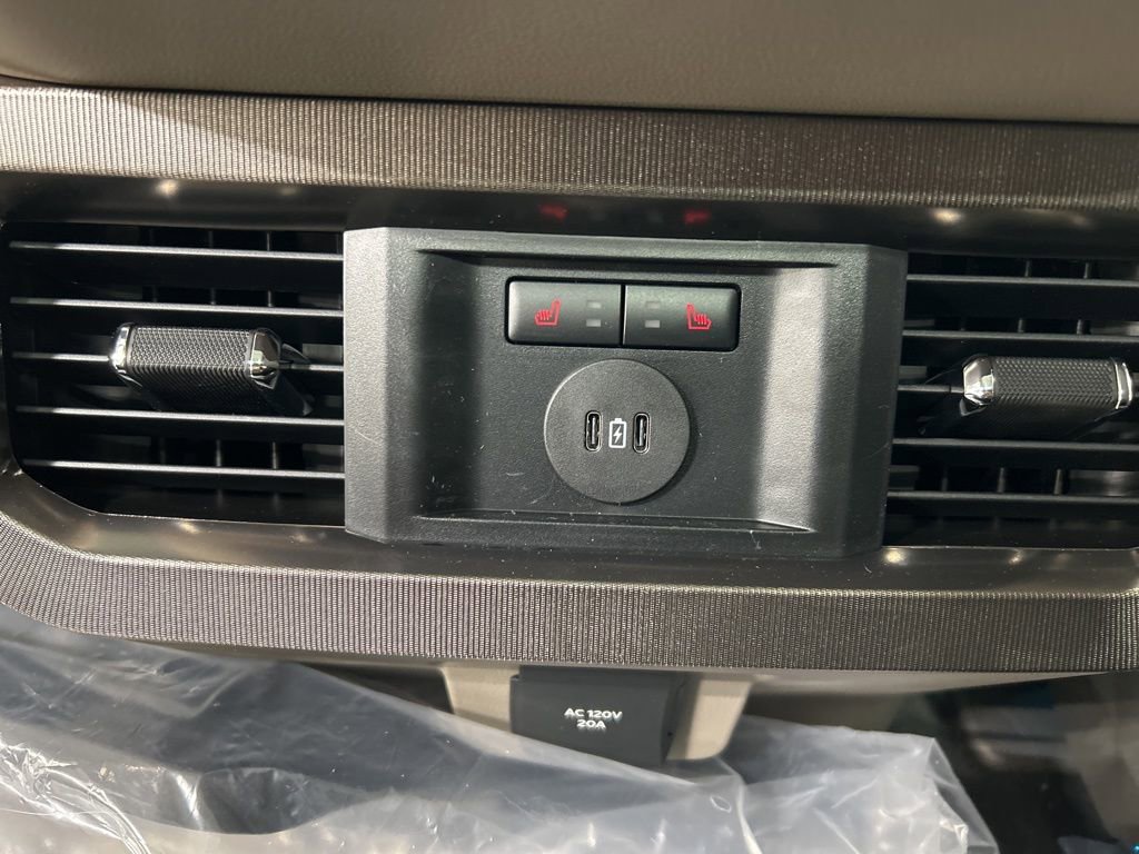 New 2026 Ford F350 Platinum image 32