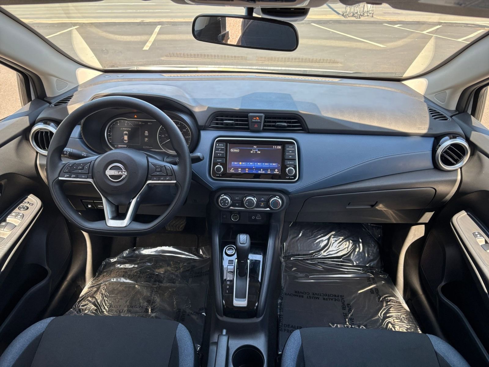 Used 2025 Nissan Versa SV FWD image 35