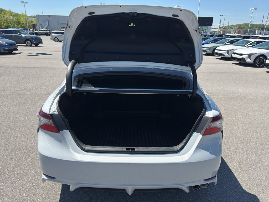 Used 2024 Toyota Camry SE FWD image 5