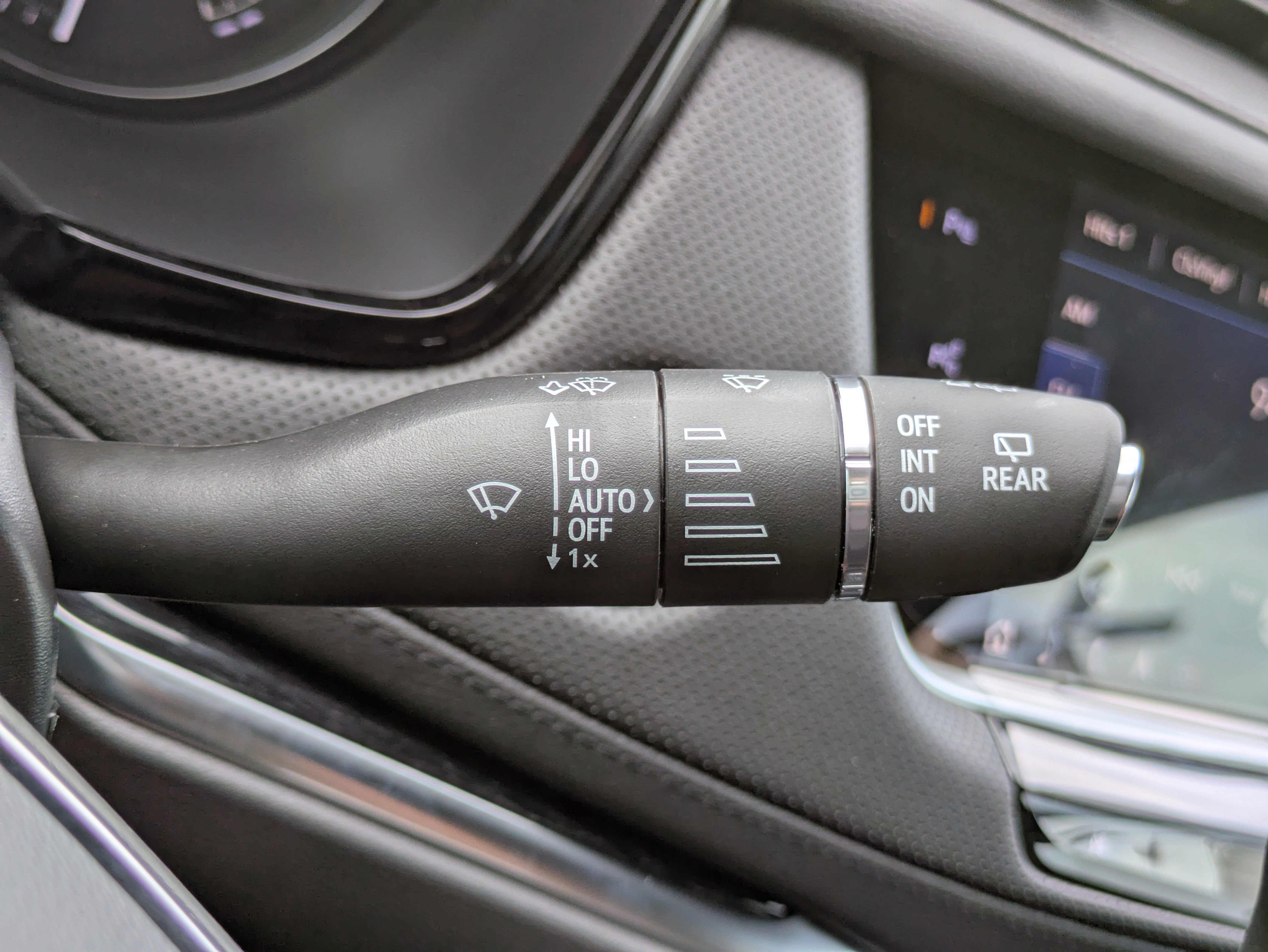New 2025 Cadillac XT5 Premium Luxury w/ Technology Package FWD image 18