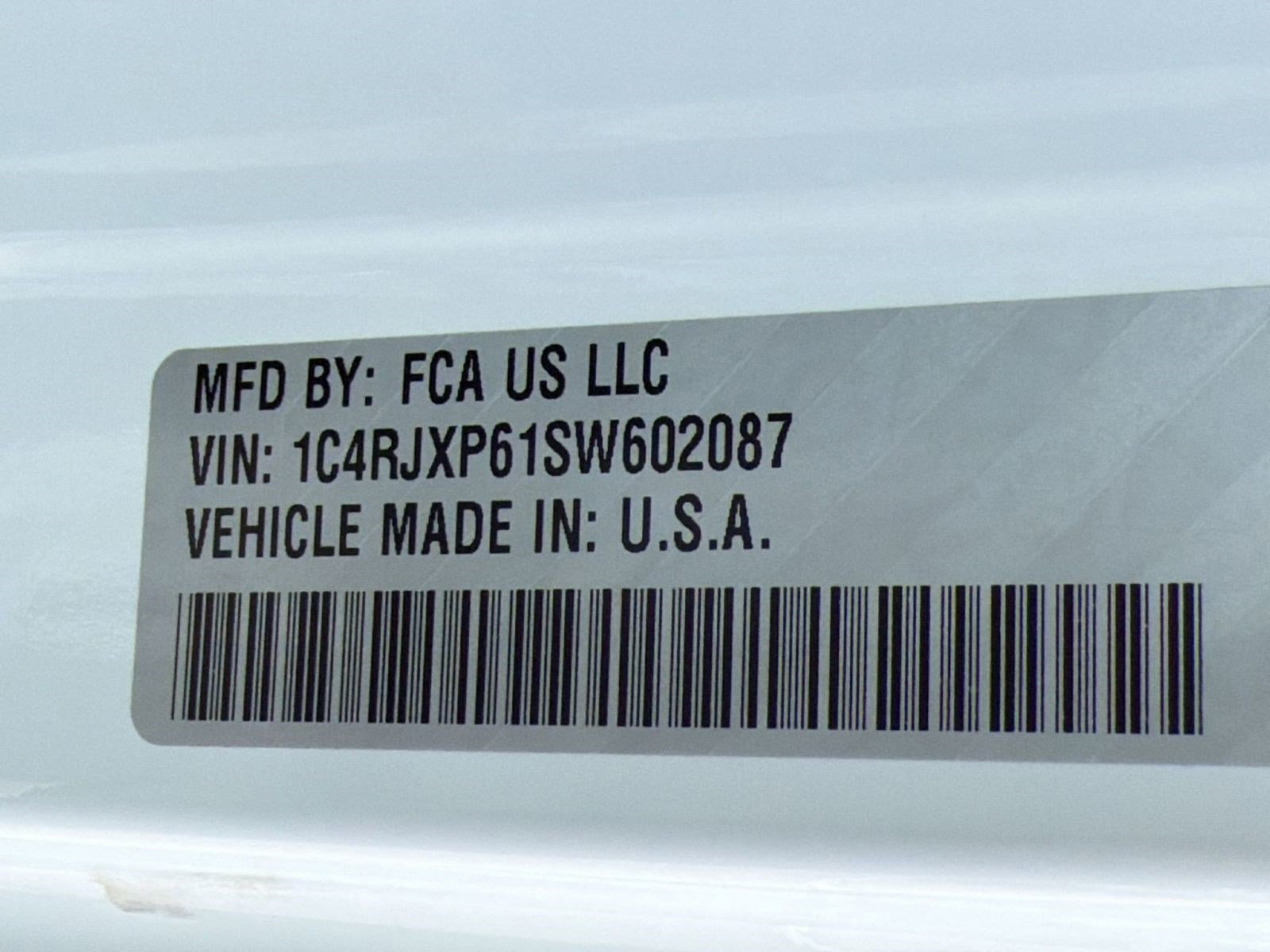 Certified 2025 Jeep Wrangler Sahara image 20