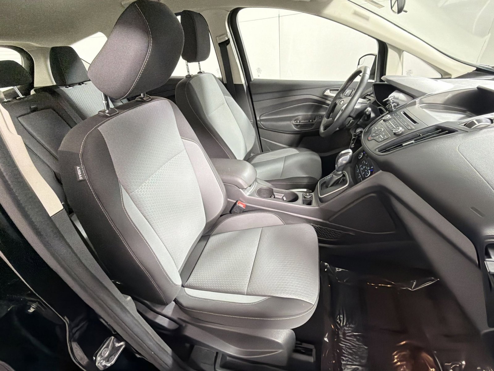 Used 2018 Ford C-MAX SE w/ Interior Protection Package image 25