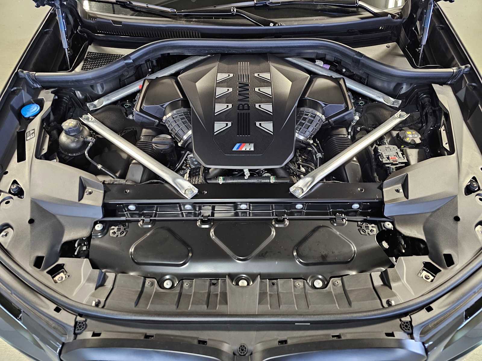 New 2026 BMW X7 M60i image 9