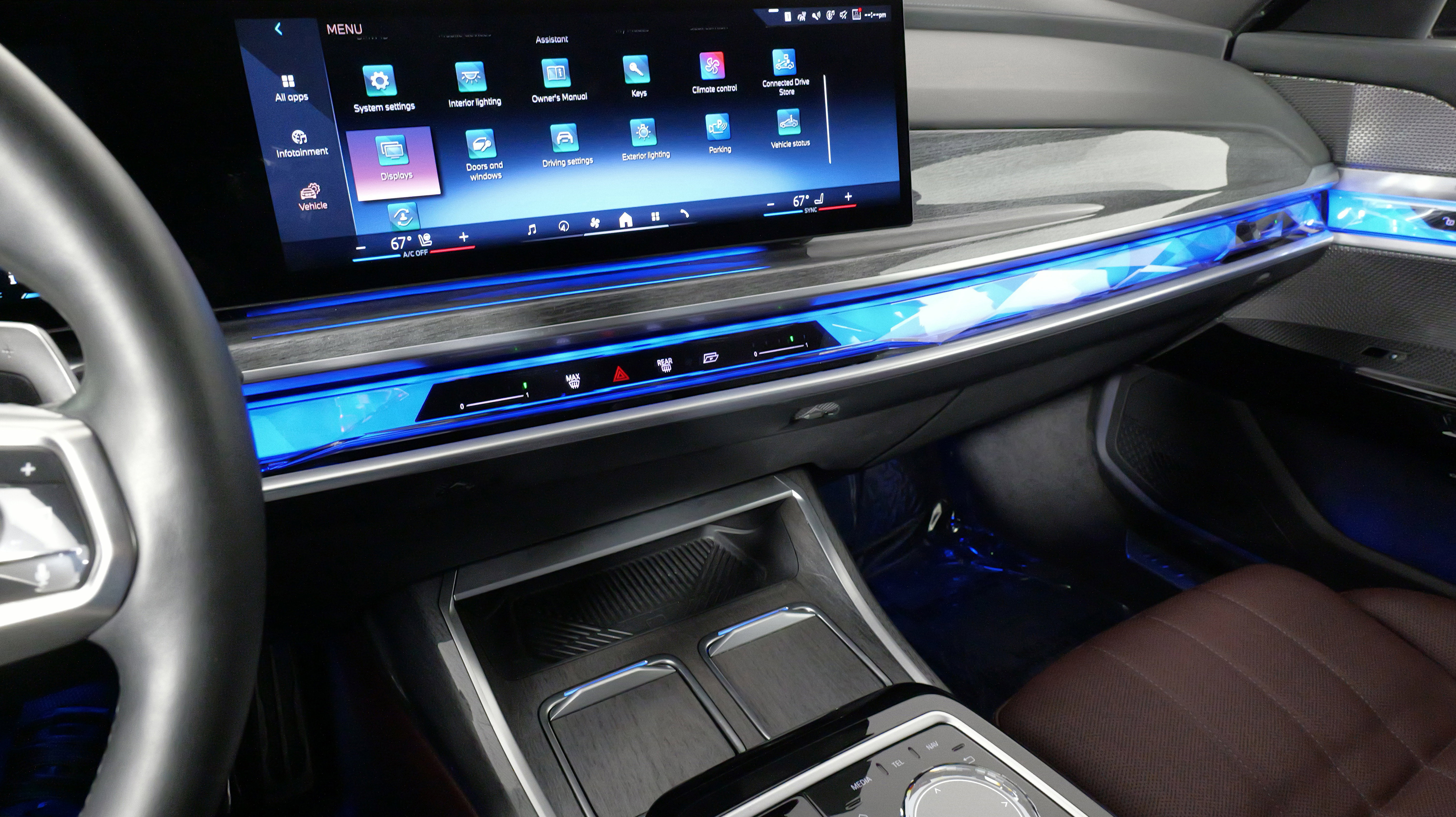 Used 2023 BMW 760i xDrive image 45