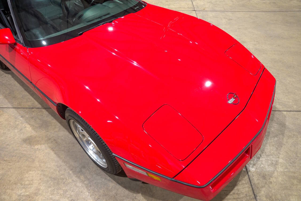 Used 1990 Chevrolet Corvette Coupe RWD image 18