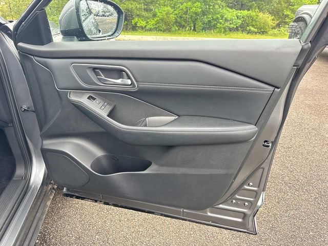 Certified 2026 Nissan Rogue Platinum w/ Platinum Premium Package AWD/4WD image 26