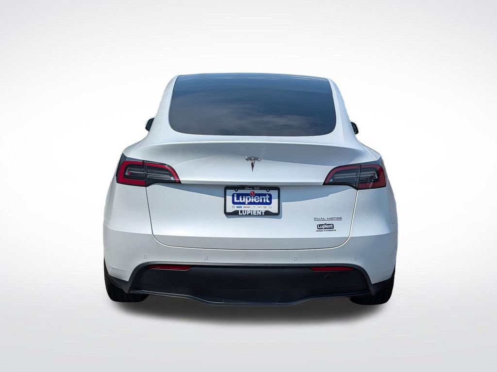 Used 2022 Tesla Model Y Performance AWD/4WD video 4