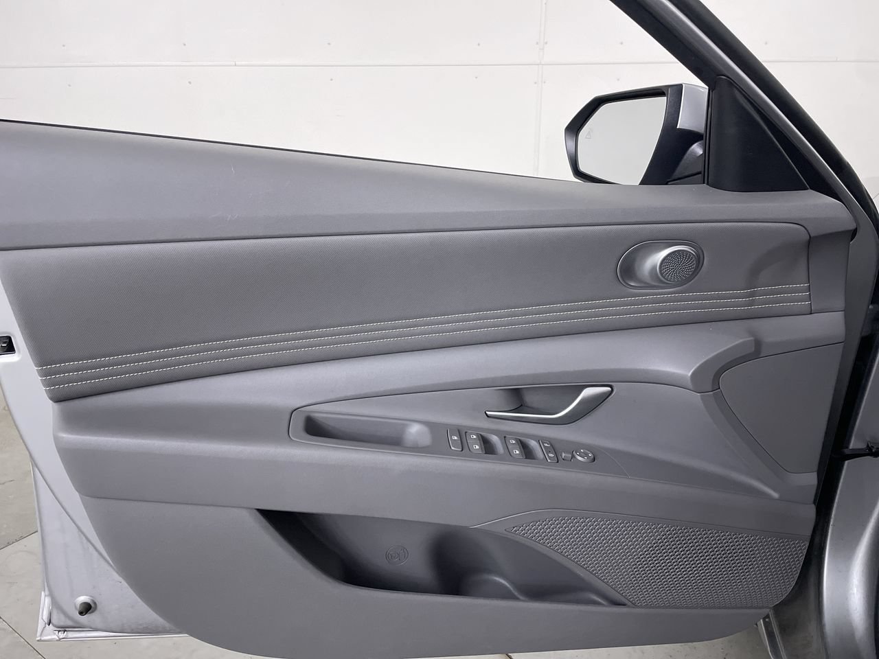 Used 2021 Hyundai Elantra SEL w/ Convenience Package FWD image 10