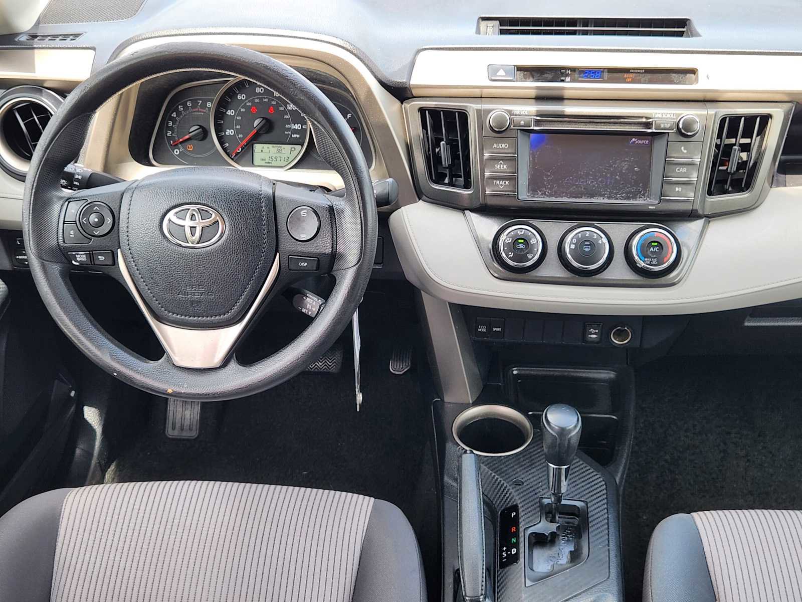 Used 2013 Toyota RAV4 LE FWD image 25