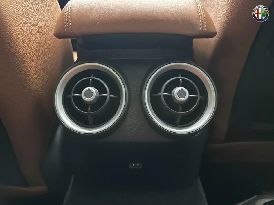 Used 2017 Alfa Romeo Giulia Ti w/ Leather Package image 30