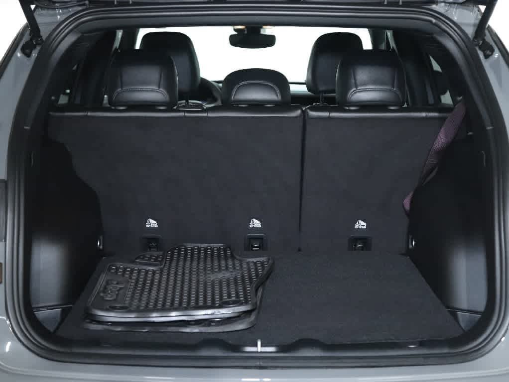 Used 2023 Jeep Compass Trailhawk w/ Trailhawk Convenience Group AWD/4WD image 29