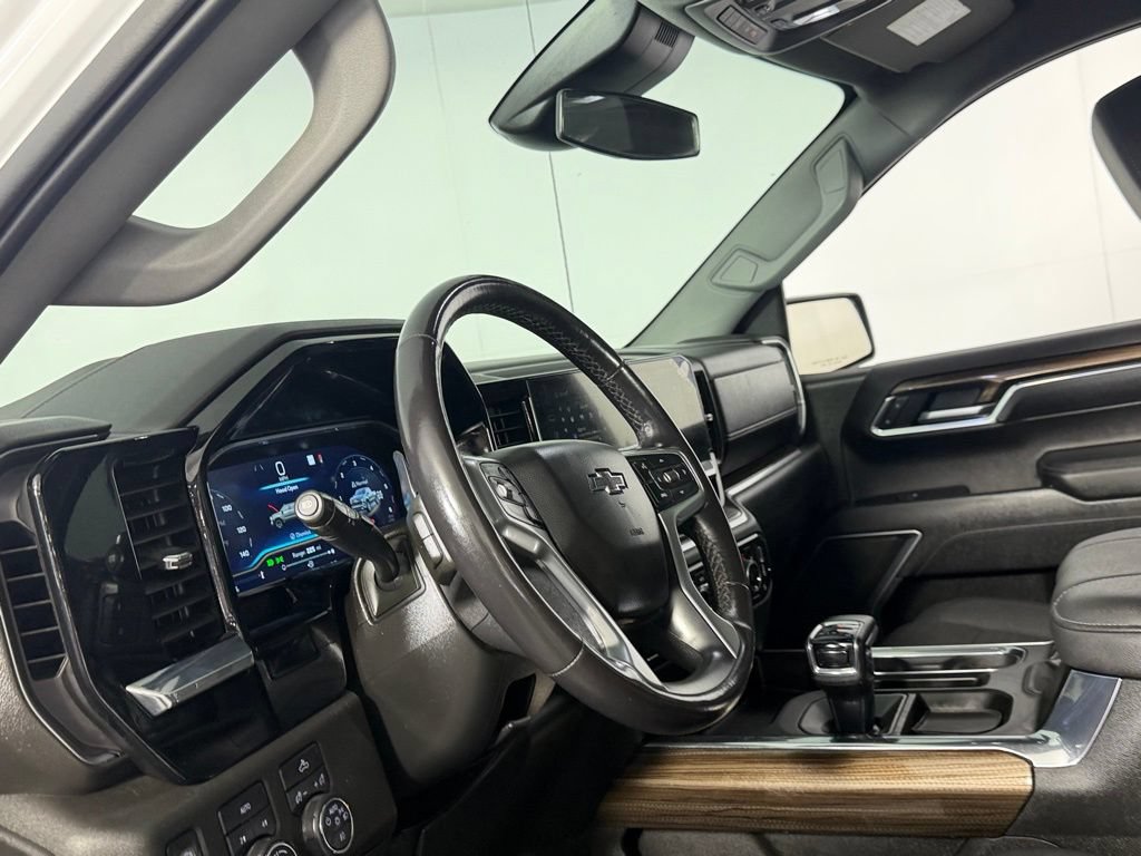 Used 2023 Chevrolet Silverado 1500 RST w/ Rally Edition AWD/4WD image 24