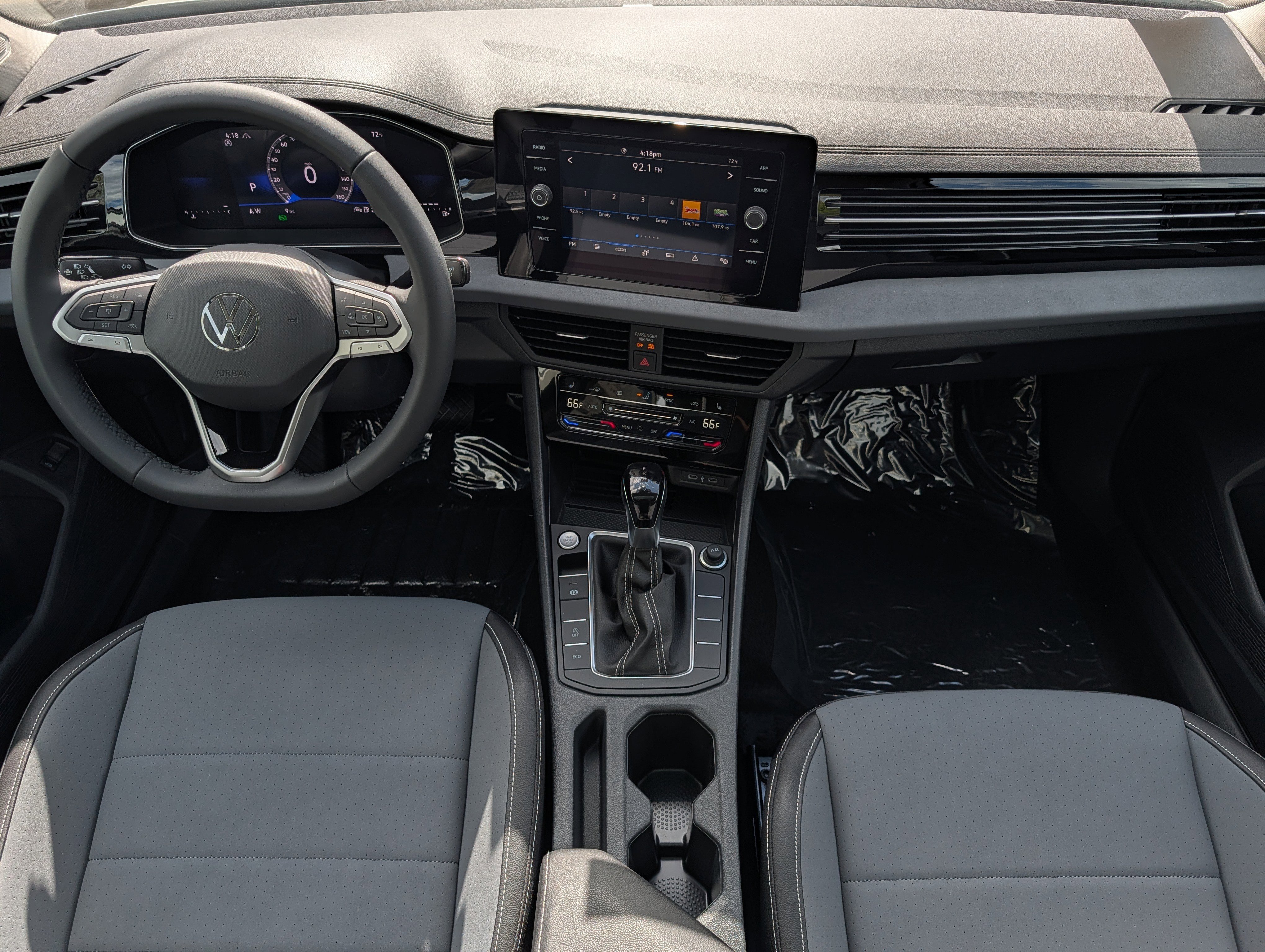 New 2026 Volkswagen Jetta SE FWD image 9