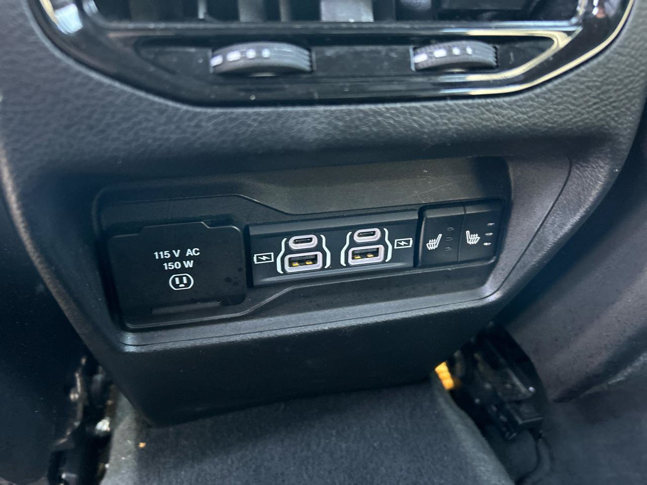 Used 2024 Jeep Grand Cherokee Limited AWD/4WD image 13