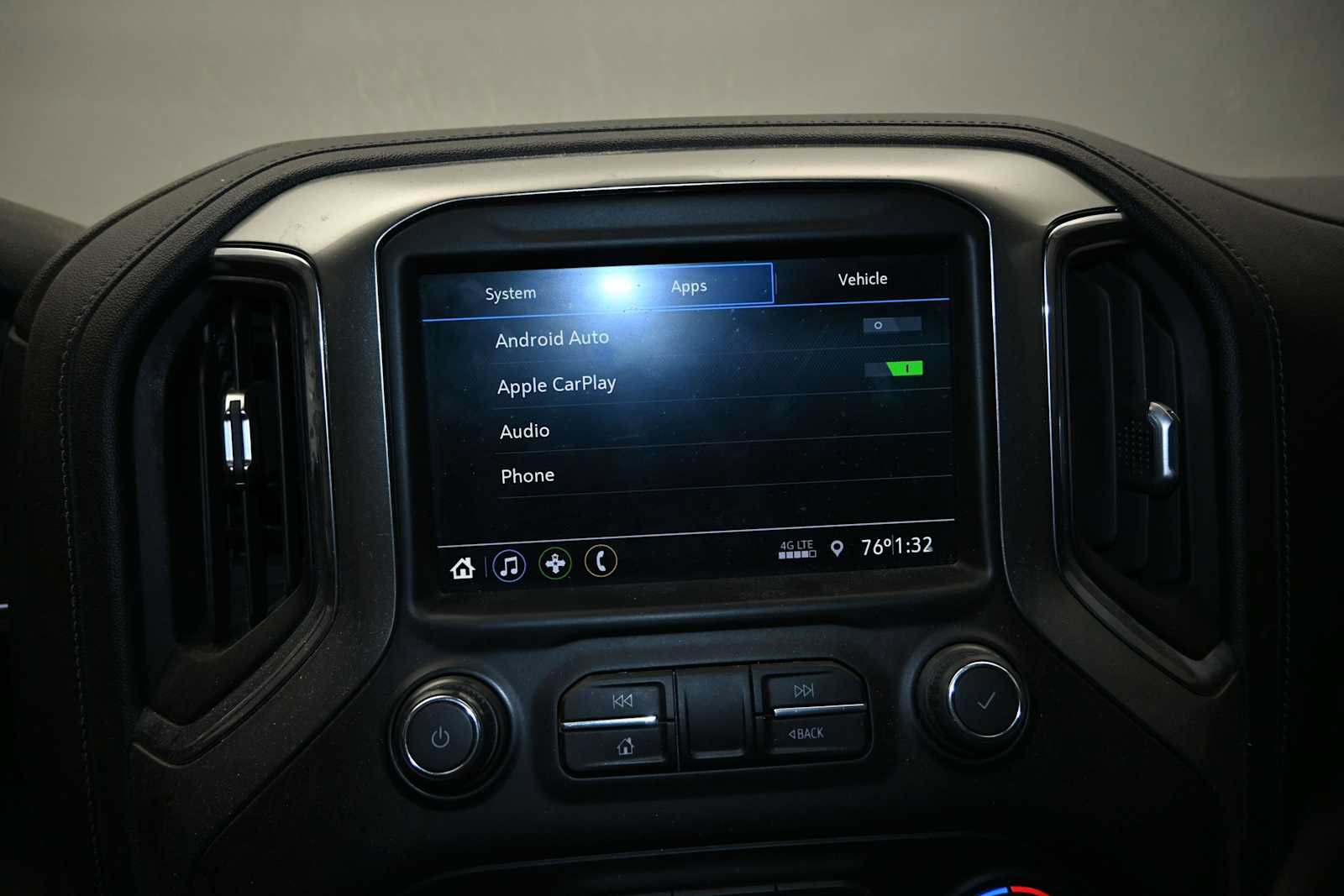 Used 2021 Chevrolet Silverado 1500 LT AWD/4WD image 17