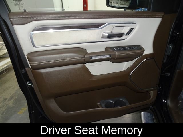 Used 2025 RAM 1500 Laramie image 16