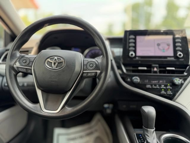 Used 2021 Toyota Camry LE FWD image 18
