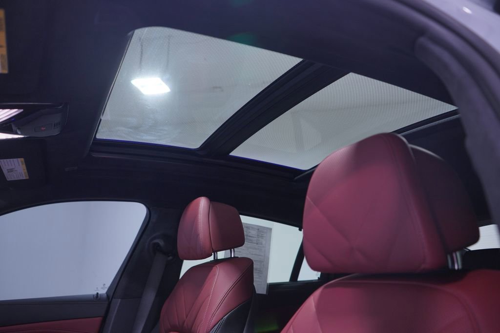 Used 2024 BMW X6 xDrive40i w/ Executive Package image 8