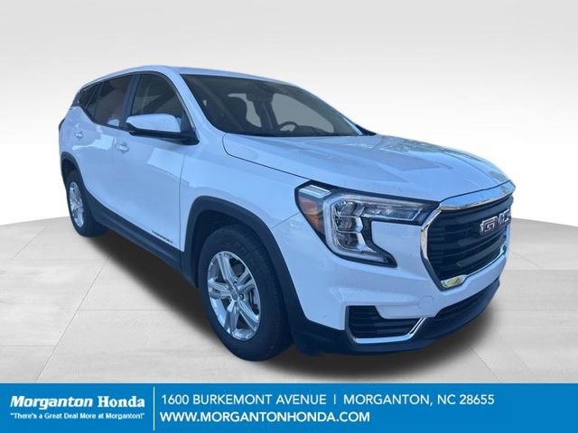 Used 2024 GMC Terrain SLE image 1