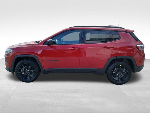 New 2026 Jeep Compass Latitude AWD/4WD image 2