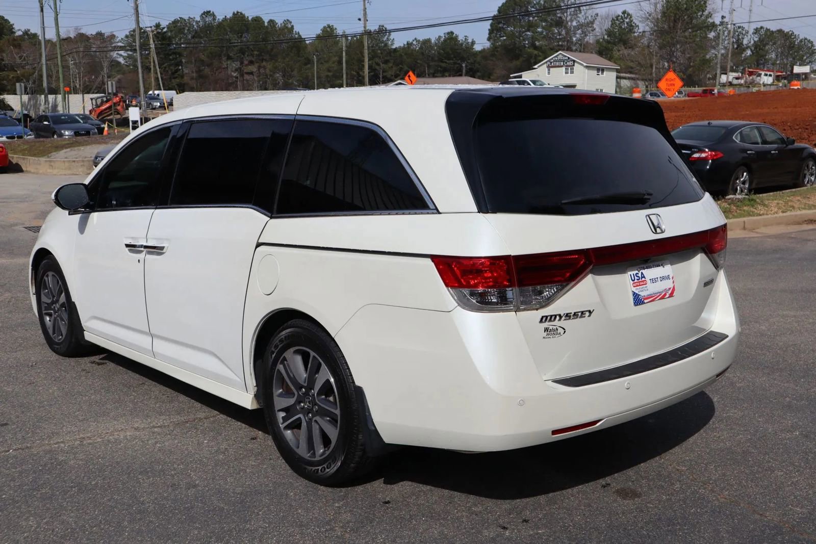 Used 2015 Honda Odyssey Touring image 4