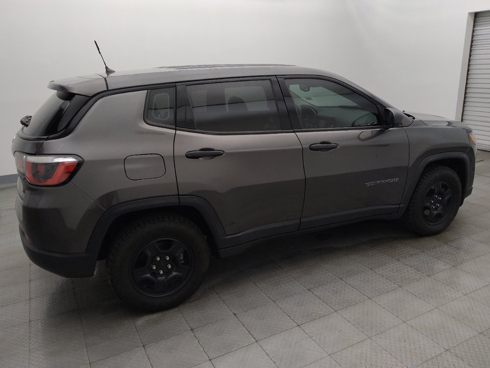 Used 2018 Jeep Compass Sport FWD image 10