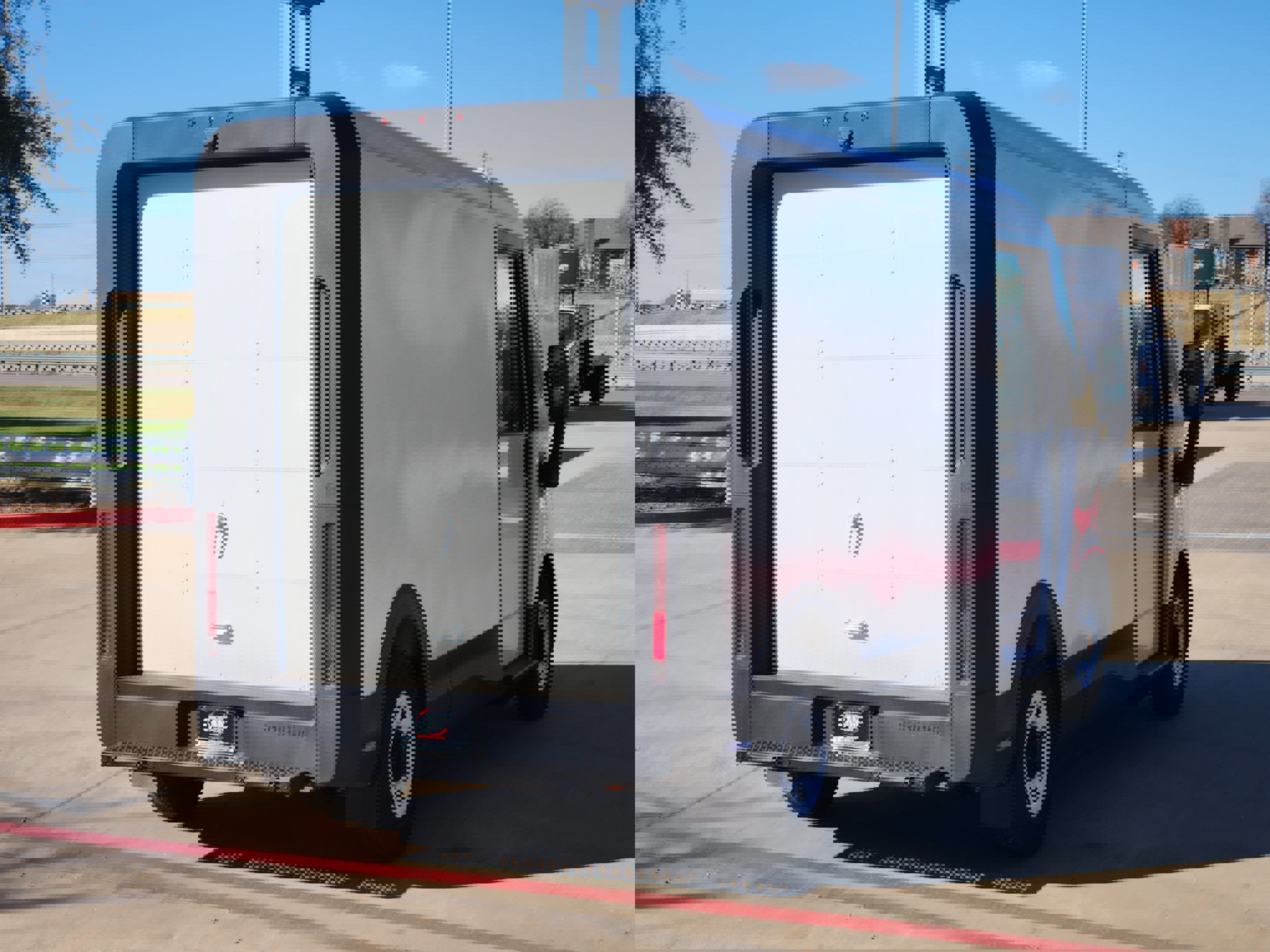 New 2025 Chevrolet Brightdrop 400 image 15