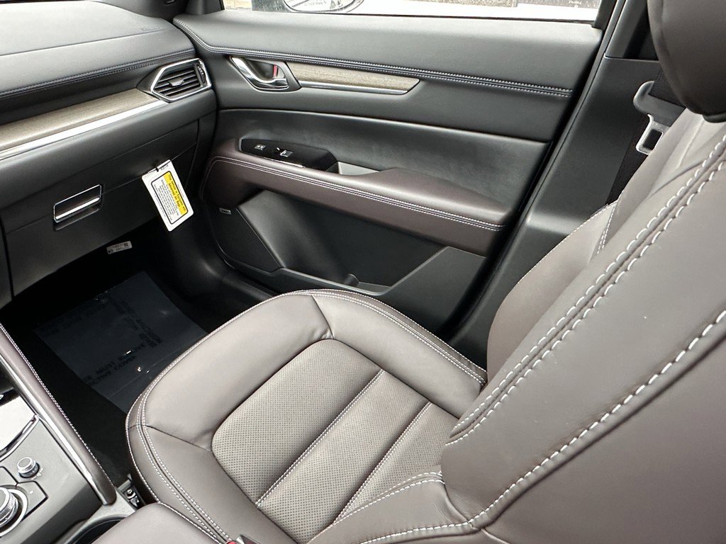 Certified 2025 MAZDA CX-5 Signature image 17