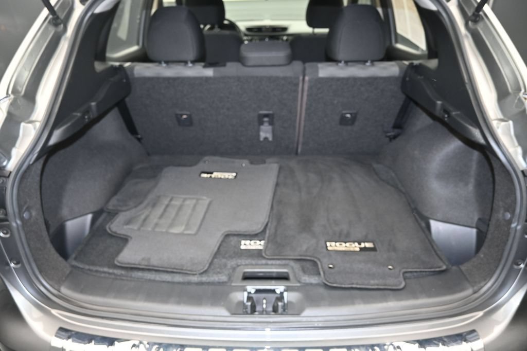 Used 2019 Nissan Rogue Sport SV AWD/4WD image 19