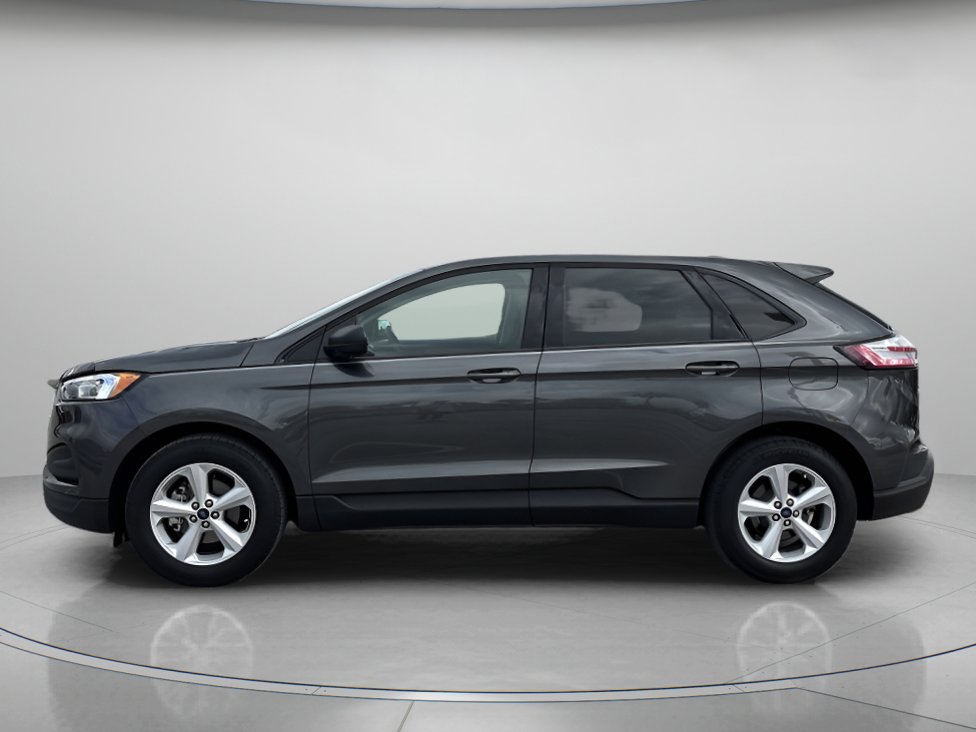 Used 2020 Ford Edge SE image 5