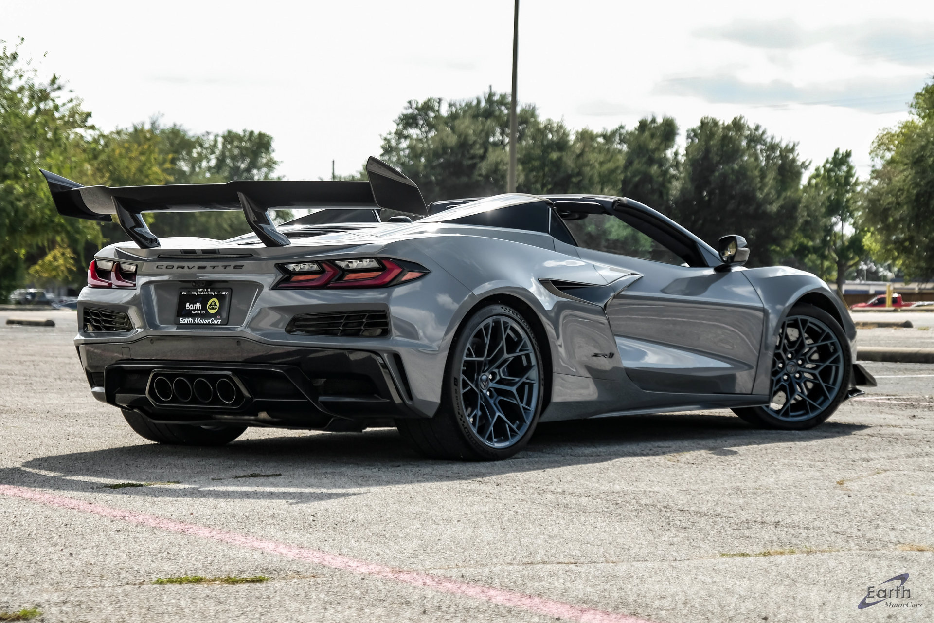 Used 2025 Chevrolet Corvette ZR1 w/ ZR1 Carbon Fiber Aero Package RWD image 24