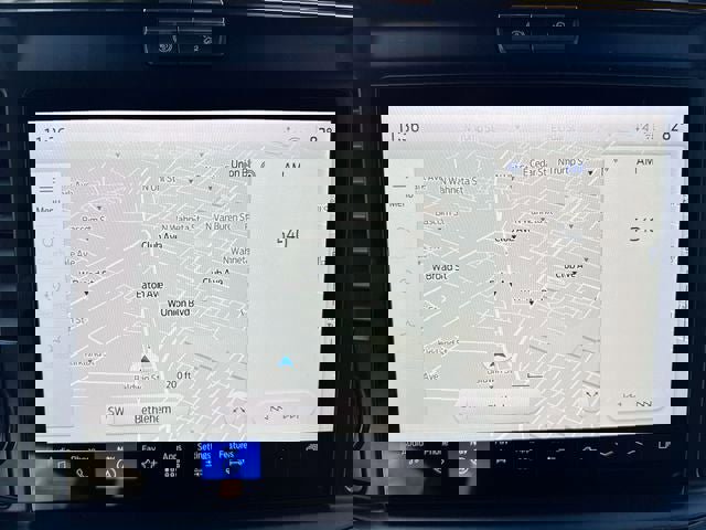 New 2026 Ford F250 Lariat w/ Black Appearance Package image 18