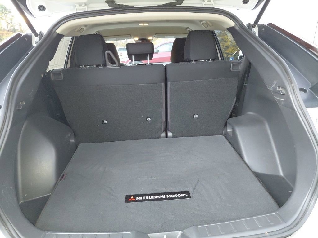 Used 2022 Mitsubishi Eclipse Cross ES image 25