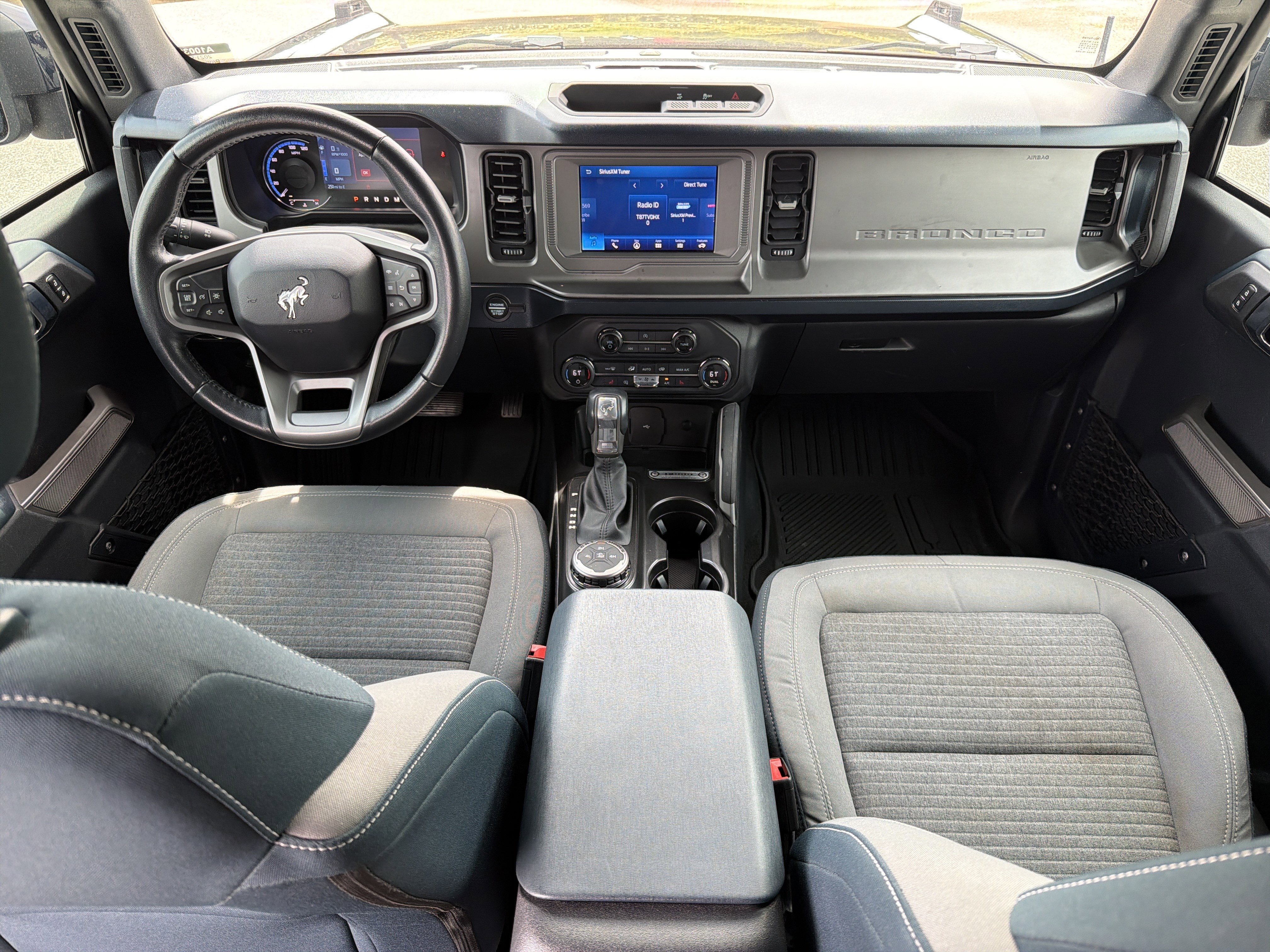 Used 2021 Ford Bronco Outer Banks AWD/4WD image 4
