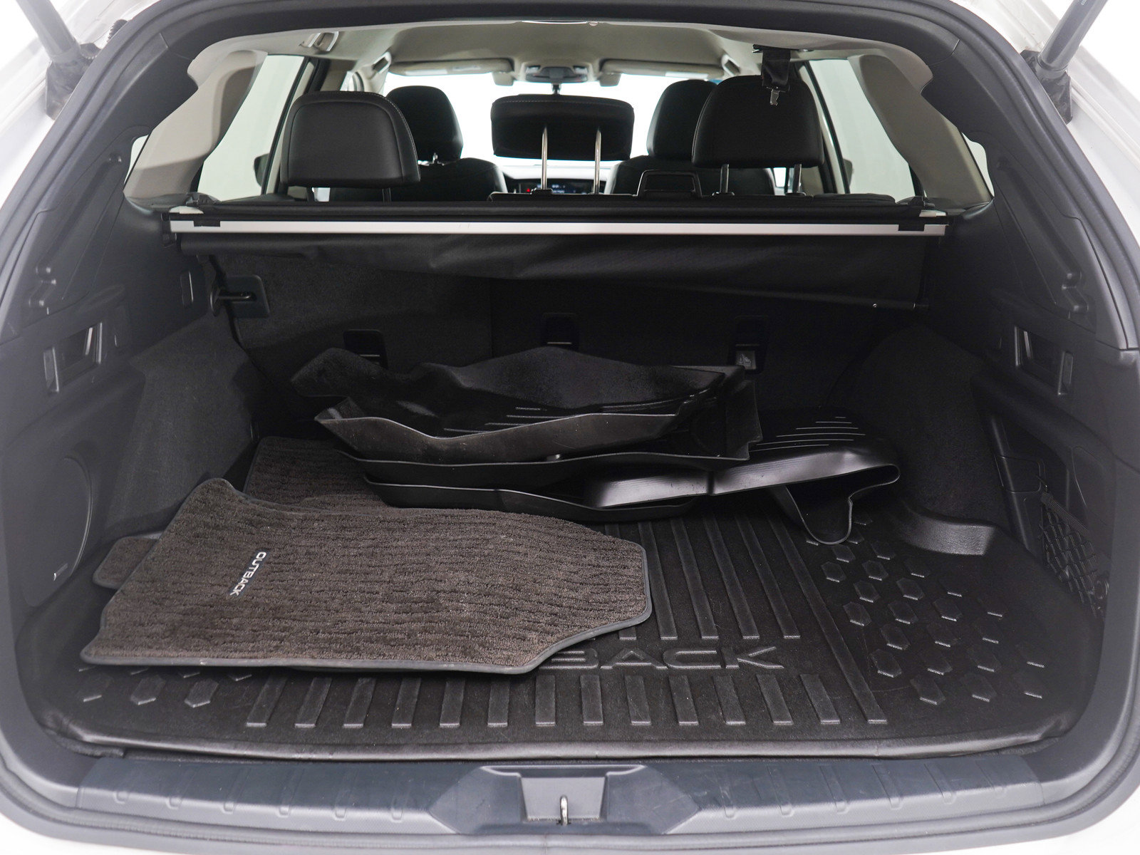 Used 2021 Subaru Outback Limited image 9