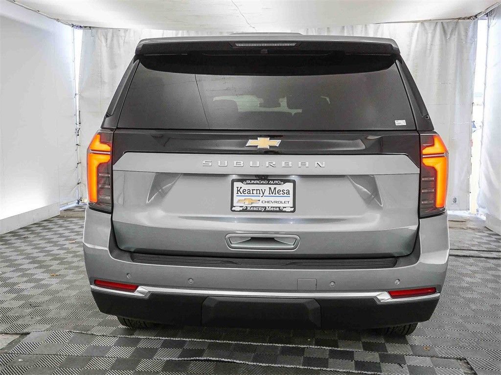 New 2026 Chevrolet Suburban LS RWD image 7