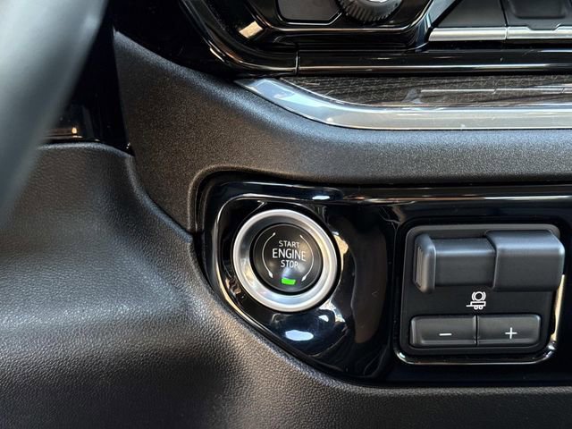 Used 2024 Chevrolet Silverado 2500 LT w/ Convenience Package image 23